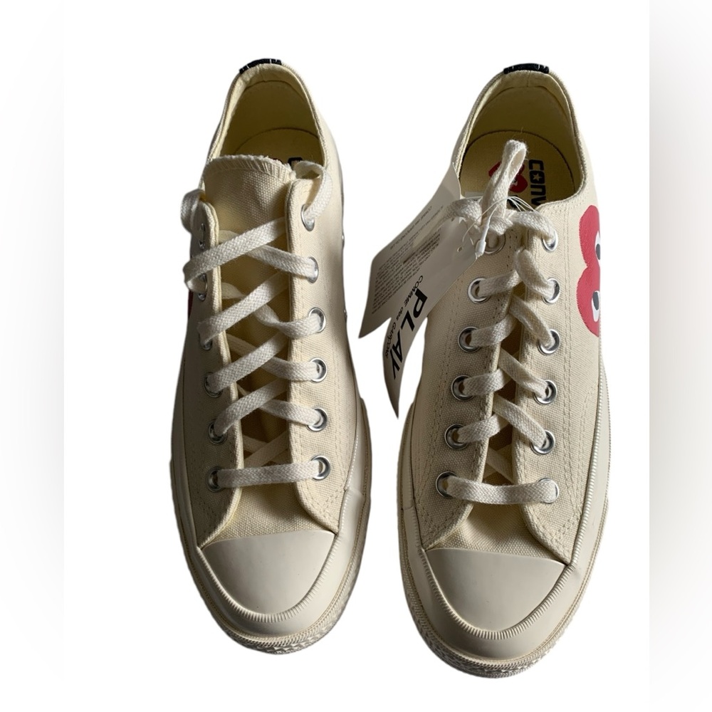 Play Comme des Garçons Converse SIZE. (WOMEN’S 9 MEN’S 7) (WOMEN’S 7 MEN’S 5)